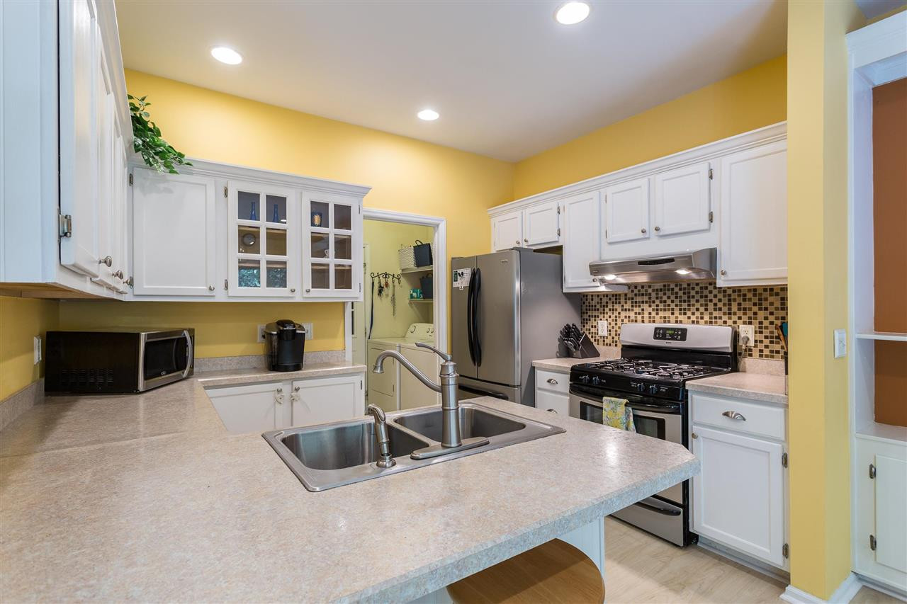 2933 Englefield Drive Raleigh, NC 27615 - Photo 11 of 30 Photo 11