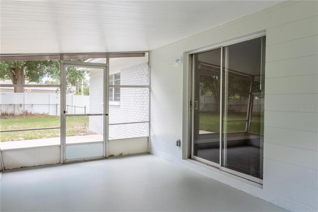 3005 South Kings Avenue Brandon, FL 33511 - Photo 27 of 33