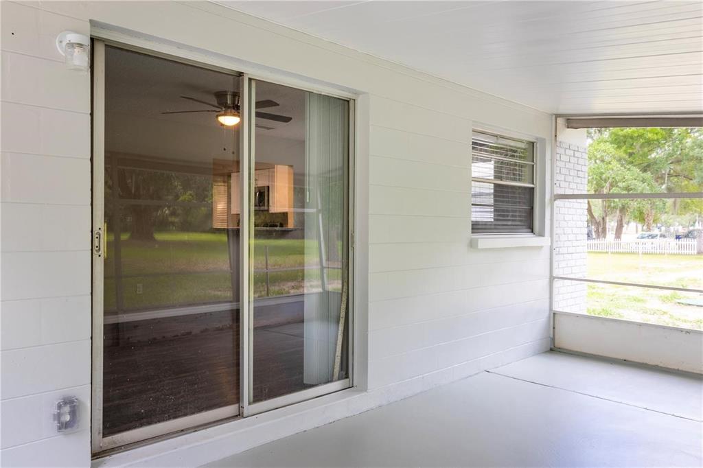 3005 South Kings Avenue Brandon, FL 33511 - Photo 28 of 33