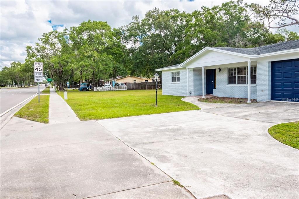 3005 South Kings Avenue Brandon, FL 33511 - Photo 32 of 33