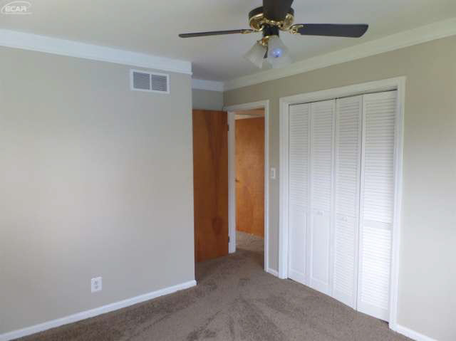 5302 Mason Road Fowlerville, MI 48836 - Photo 11 of 22 21130683-10.JPG