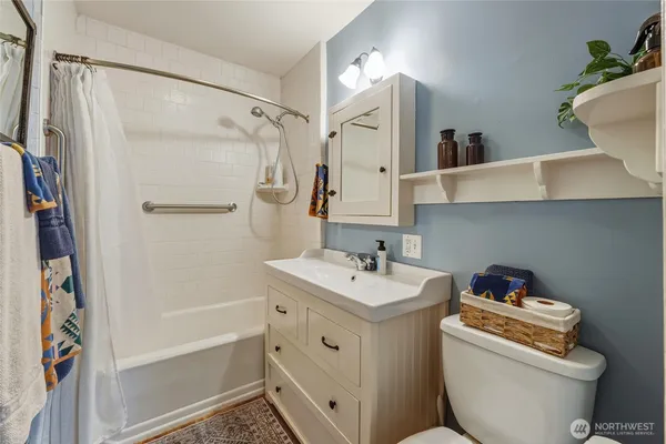 $529,000 | 22 Northwest B Street, College Place, WA 99324
