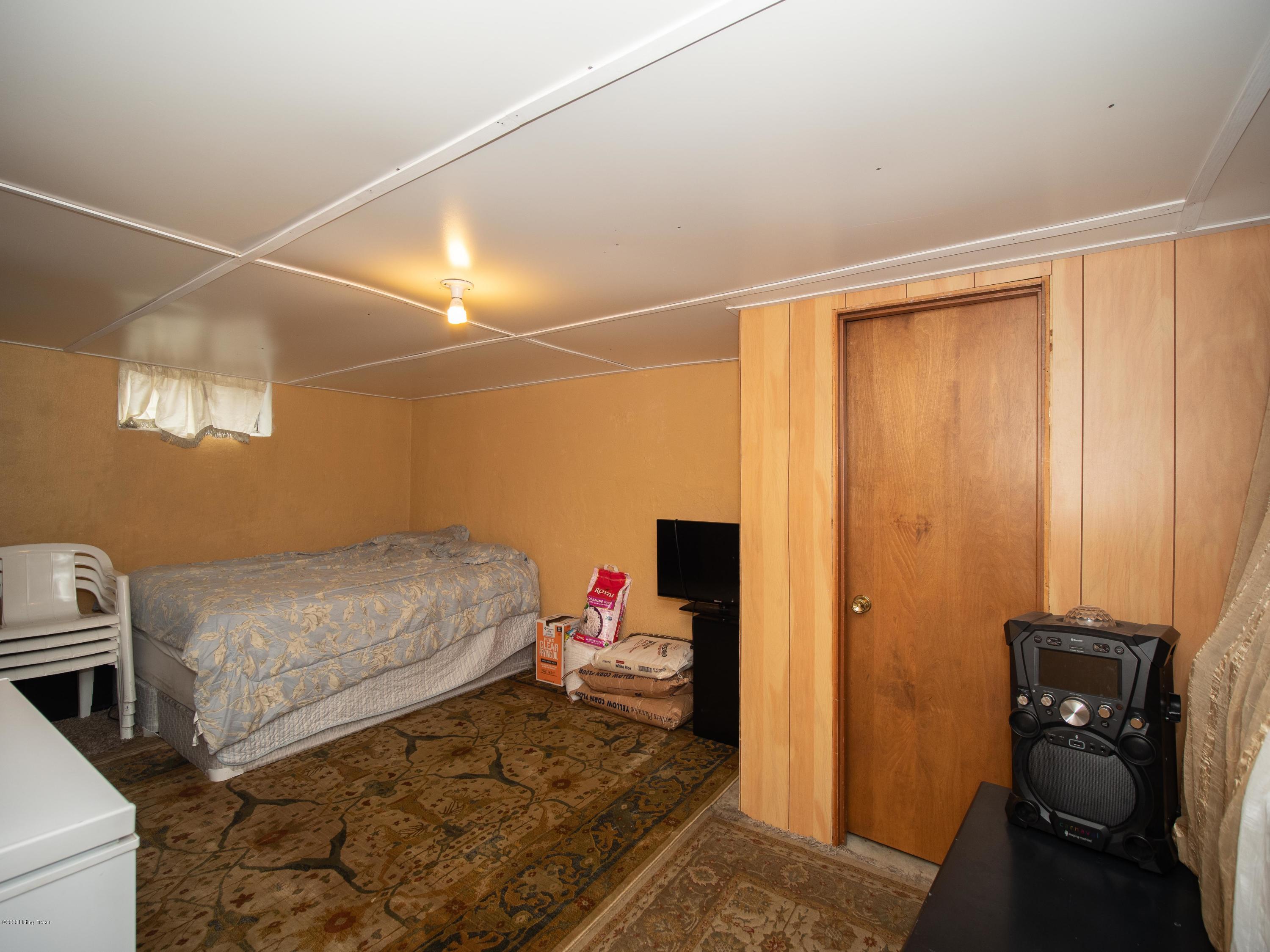 6803 Fernhaven Road Louisville, KY 40228 - Photo 41 of 50 6303 Fernhaven Road (15 of 72)
