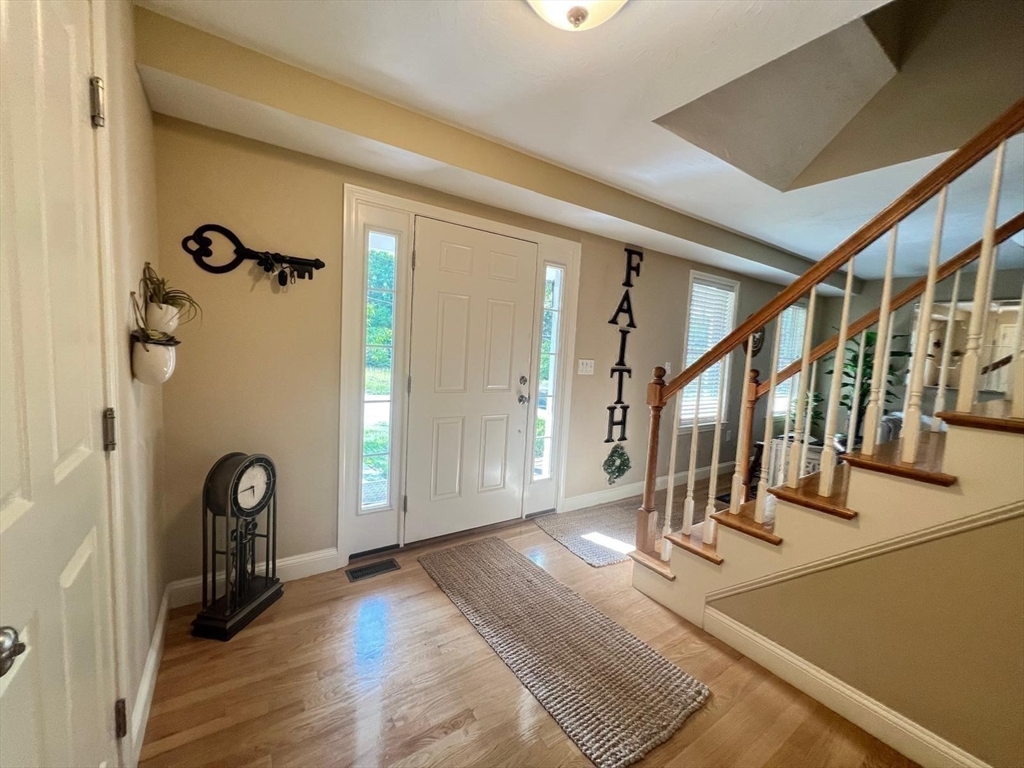 90 Cook Lane Marlborough, MA 01752 - Photo 28 of 39