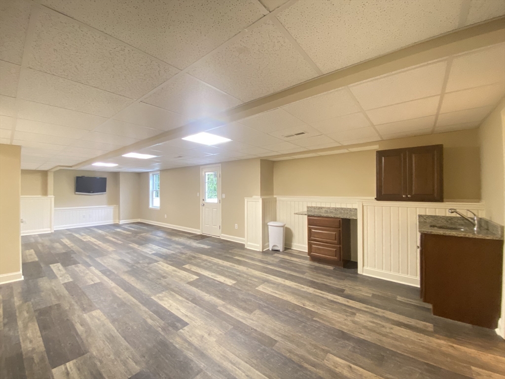 90 Cook Lane Marlborough, MA 01752 - Photo 30 of 39