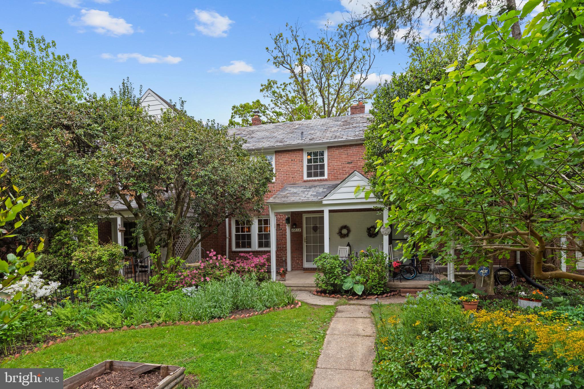 4212 Westview Road Baltimore, MD 21218 - Photo 25 of 35 Lush, mature gardens