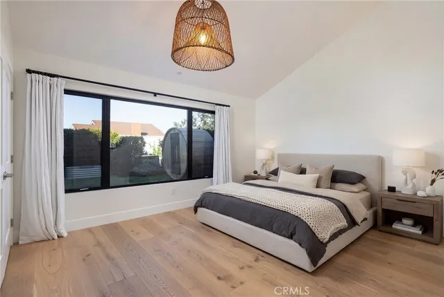 $5,500,000 | 2012 Port Chelsea Place, Newport Beach, CA 92660