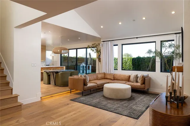 $5,500,000 | 2012 Port Chelsea Place, Newport Beach, CA 92660