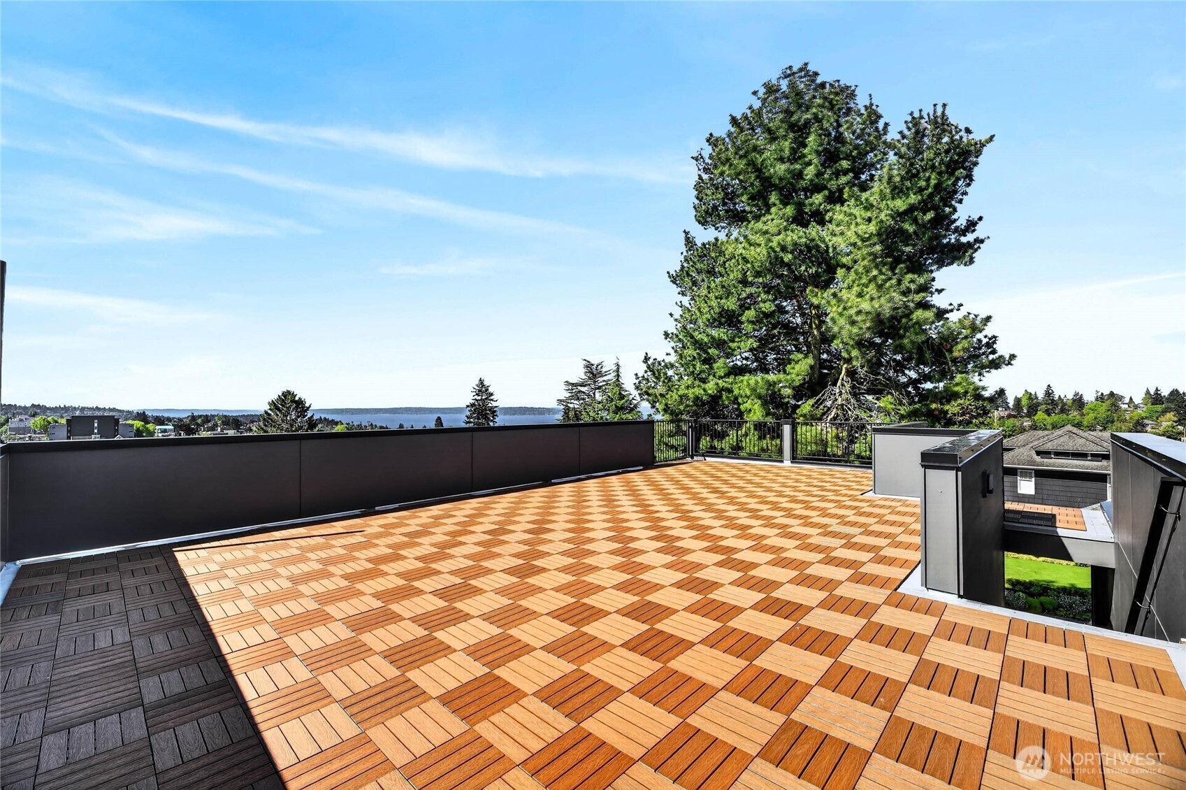 4144 44th Avenue Southwest Seattle, WA 98116 - Photo 34 of 35