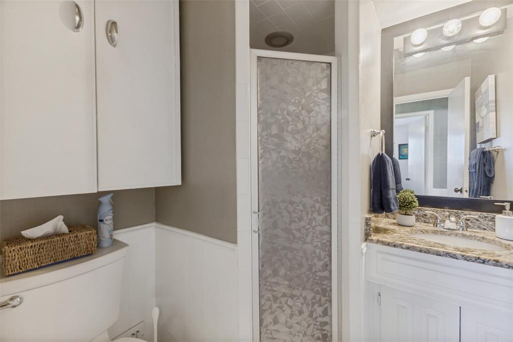 9512 Fallbrook Drive Dallas, TX 75243 - Photo 15 of 21