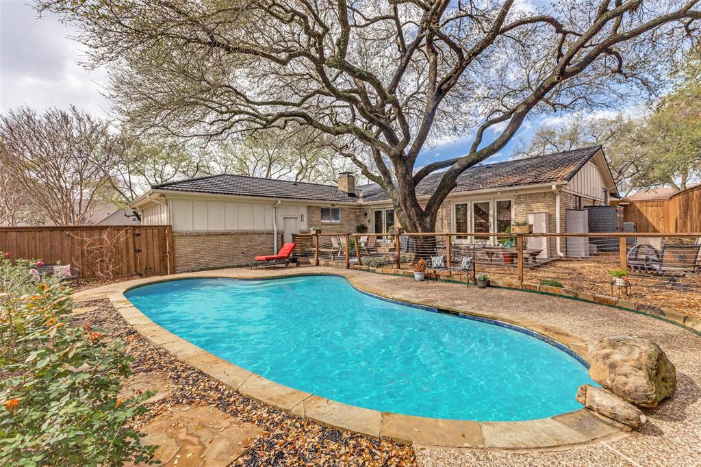 9512 Fallbrook Drive Dallas, TX 75243 - Photo 20 of 21 Big pool area with divider fence.