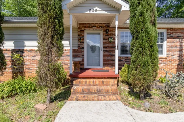 $280,000 | 202 Forest Drive, Liberty, SC 29657