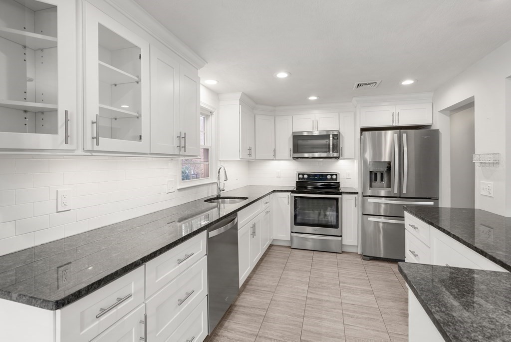 32 Jodie Road Framingham, MA 01702 - Photo 12 of 32 Gallery Image 12