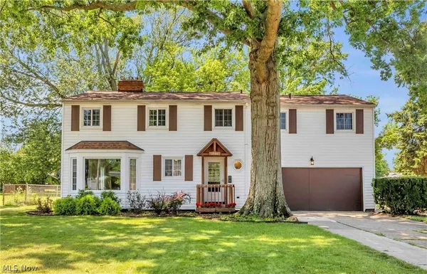 $379,000 | 1700 Southbend Drive, Rocky River, OH 44116