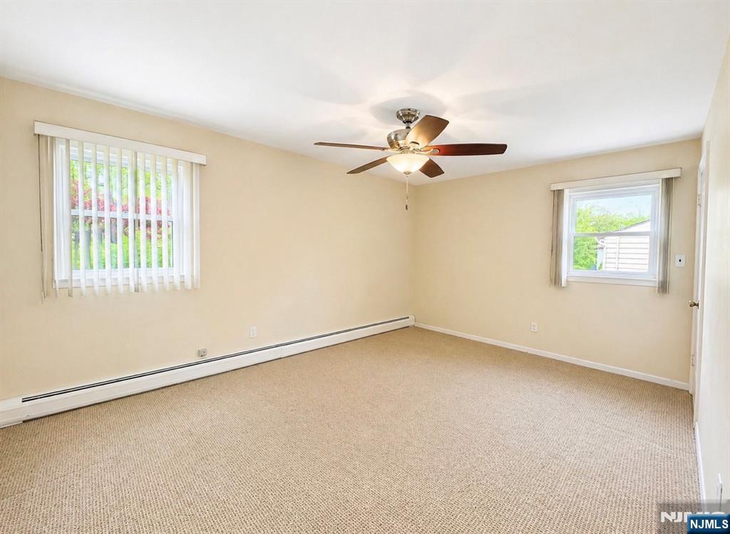 274 Seton Hall Drive Paramus, NJ 07652 - Photo 9 of 26