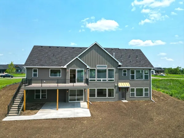 $1,400,000 | 7620 Lake John Drive, Annandale, MN 55302