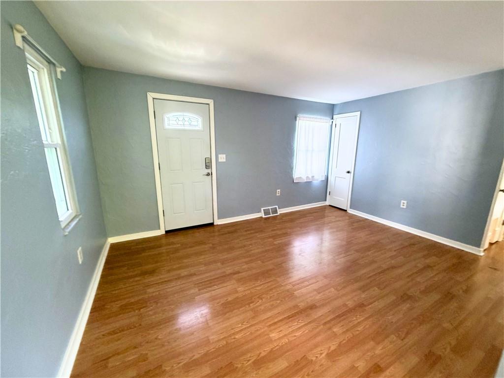 3106 South Park Road Bethel Park, PA 15102 - Photo 4 of 23