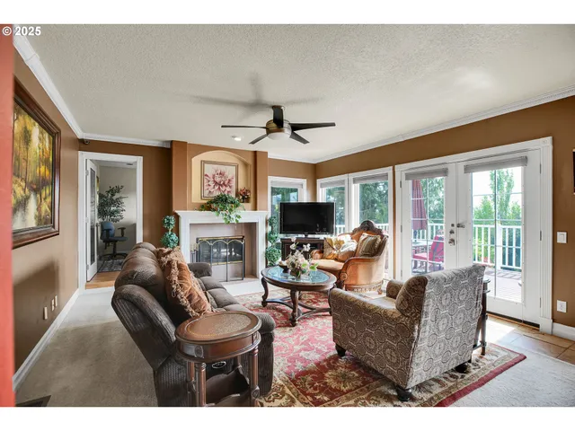 $1,050,000 | 15703 Southwest Barrington Terrace, Tigard, OR 97224
