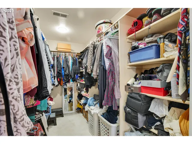 $1,050,000 | 15703 Southwest Barrington Terrace, Tigard, OR 97224