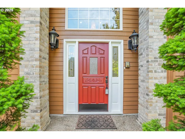 $1,050,000 | 15703 Southwest Barrington Terrace, Tigard, OR 97224