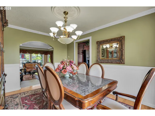 $1,050,000 | 15703 Southwest Barrington Terrace, Tigard, OR 97224