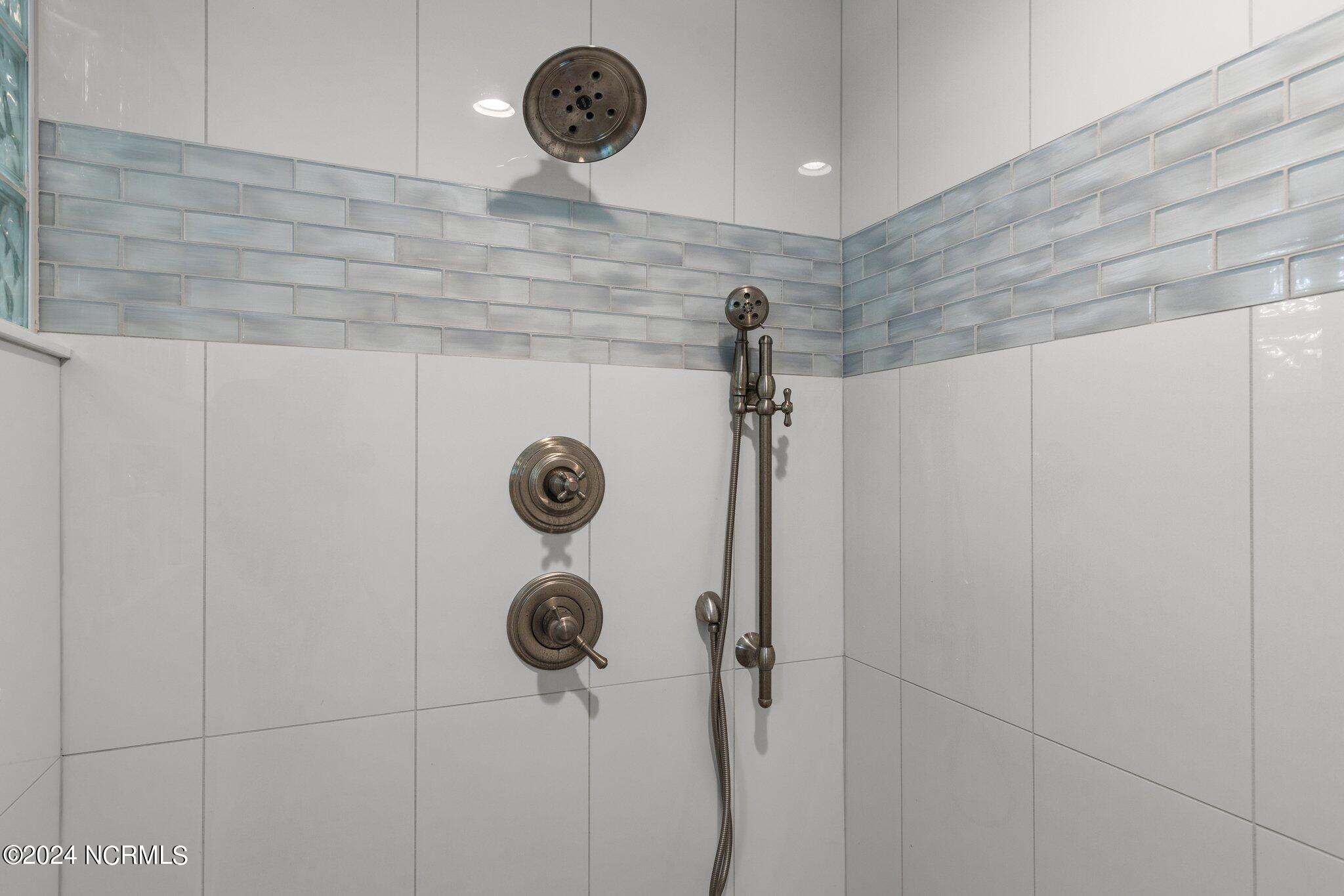 152 Taylor Road Marshallberg, NC 28553 - Photo 28 of 46 Custom tile shower