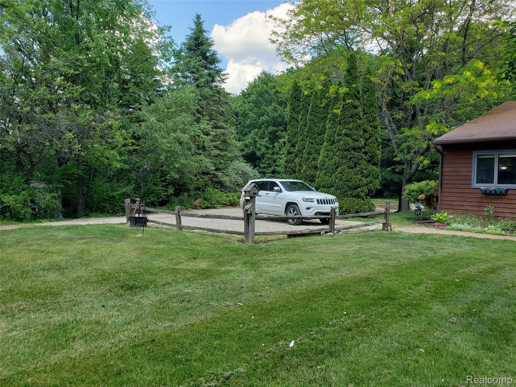5440 Farley Road Clarkston, MI 48346 - Photo 43 of 46 2ND PARKING AREA.jpg