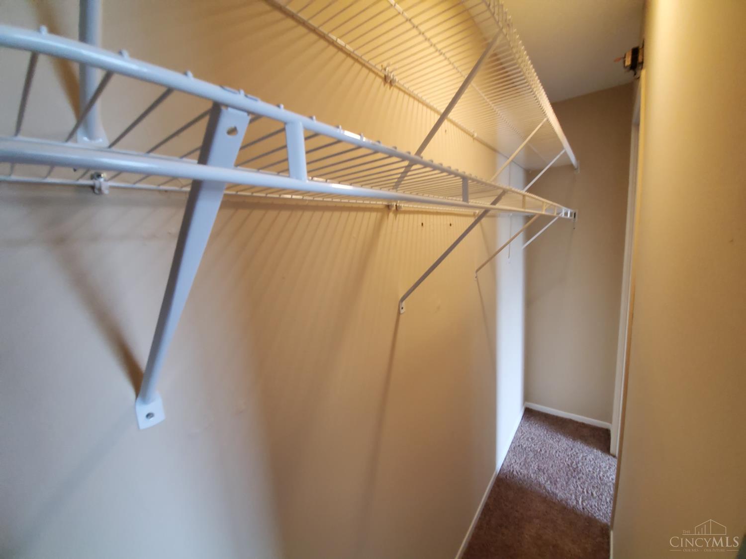 6646 Hearne Road, Unit 213 Cincinnati, OH 45248 - Photo 23 of 34