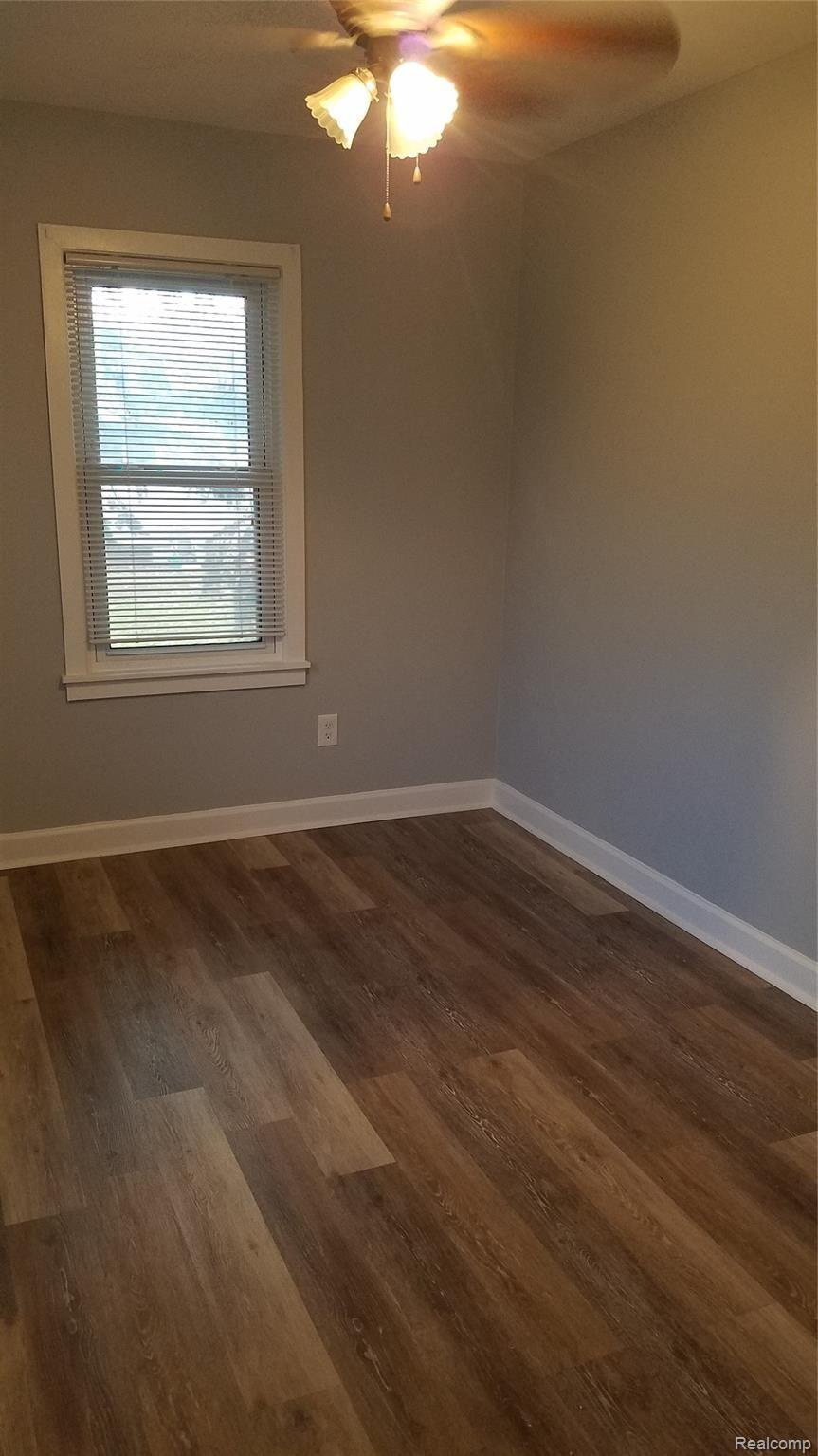 47494 Ryan Road Utica, MI 48317 - Photo 9 of 17 20191101_085153.jpg