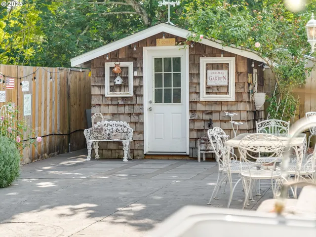 $490,000 | 3200 Southeast Hampton Loop, Troutdale, OR 97060