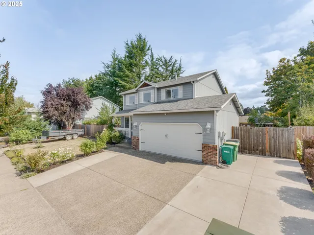 $490,000 | 3200 Southeast Hampton Loop, Troutdale, OR 97060