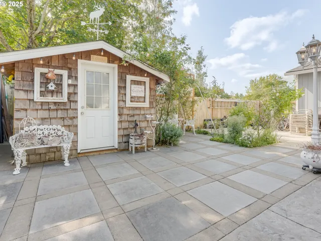 $490,000 | 3200 Southeast Hampton Loop, Troutdale, OR 97060