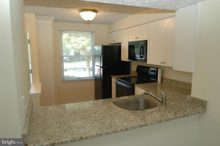 6314 Sunset Terrace Springfield, VA 22153 - Photo 13 of 14 Kitchen #3