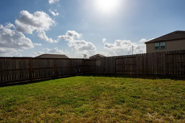 $2,100 | 5903 Grantgrala Drive, Katy, TX 77493