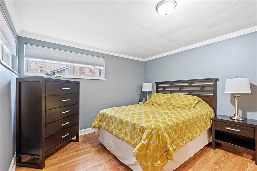 424 Pearce Road Pittsburgh, PA 15234 - Photo 11 of 25 Gallery Image 11