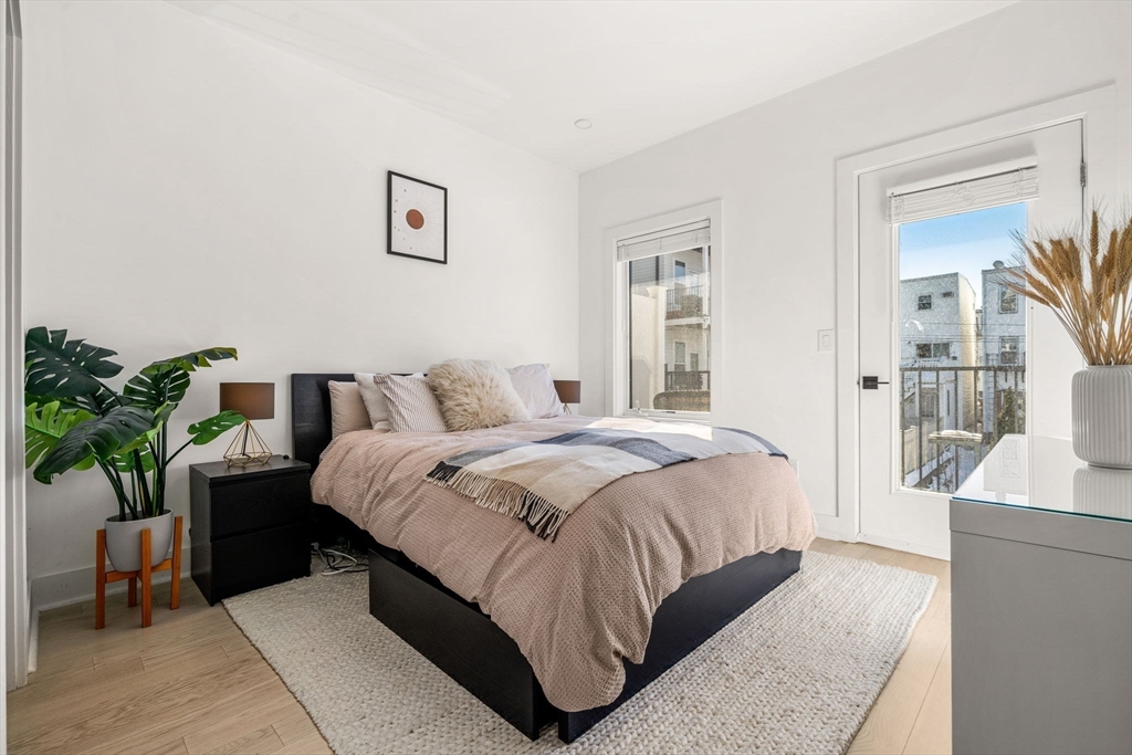 231 Maverick Street, Unit 3 Boston, MA 02128 - Photo 9 of 16