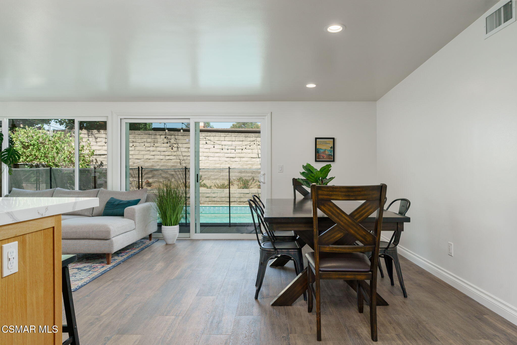 2393 Shreve Avenue Simi Valley, CA 93063 - Photo 9 of 28 2393_Shreve_Ave-14