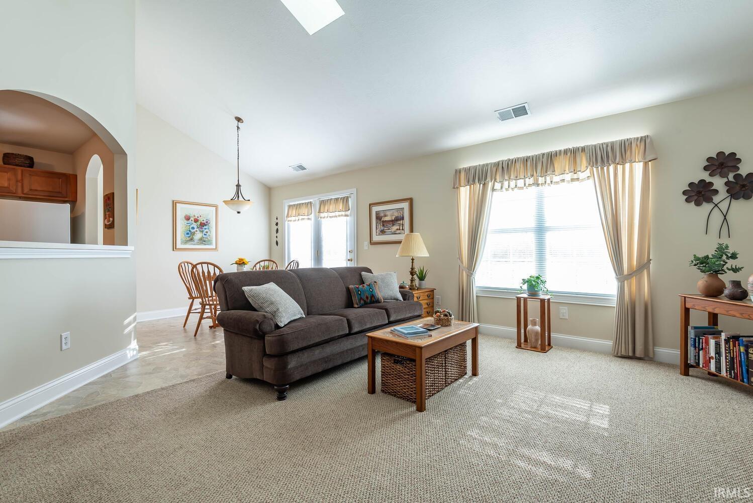 2067 West Arbor Ridge Way Bloomington, IN 47403 - Photo 5 of 28 Gallery Image 5