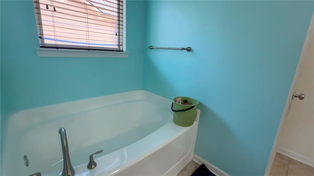 6940 Rocking Horse Lane Alpharetta, GA 30004 - Photo 20 of 32