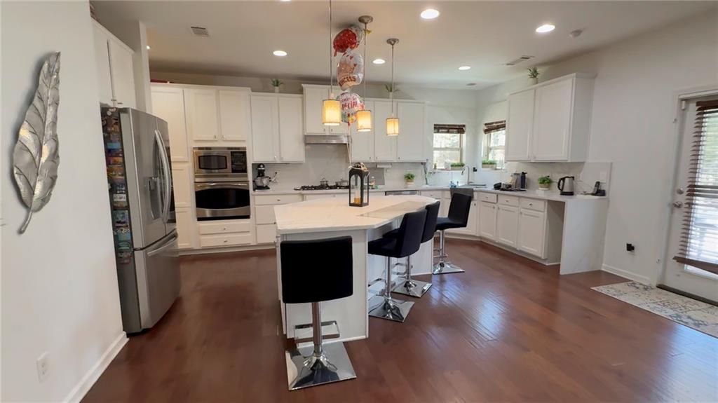 6940 Rocking Horse Lane Alpharetta, GA 30004 - Photo 8 of 32