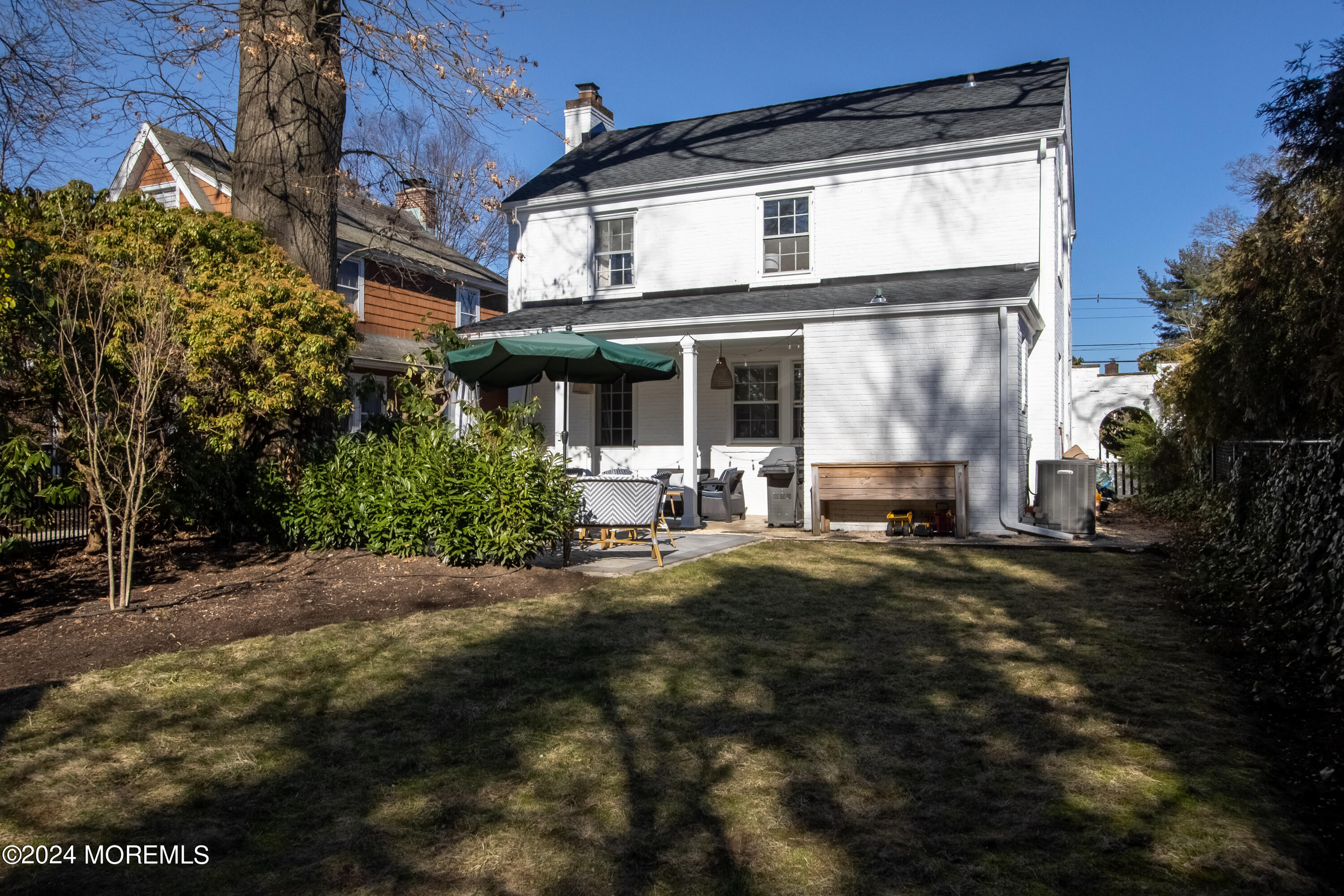 97 Pinckney Road Red Bank, NJ 07701 - Photo 3 of 44 _E3A4987-HDR