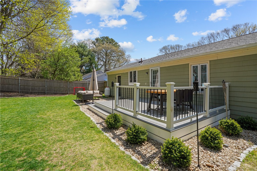 41 Darling Street Warwick, RI 02886 - Photo 42 of 44 Gallery Image 42