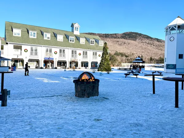 $1,200 | 46 Packard's Road, Unit 307 WEEK 4, Waterville Valley, NH 03215