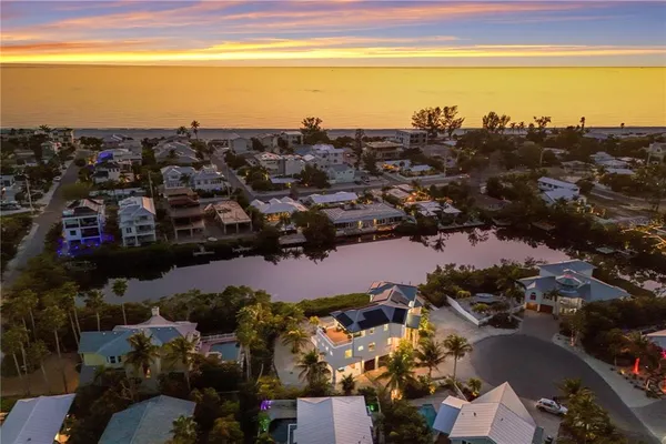 $4,495,000 | 313 Hammock Circle, Anna Maria, FL 34216