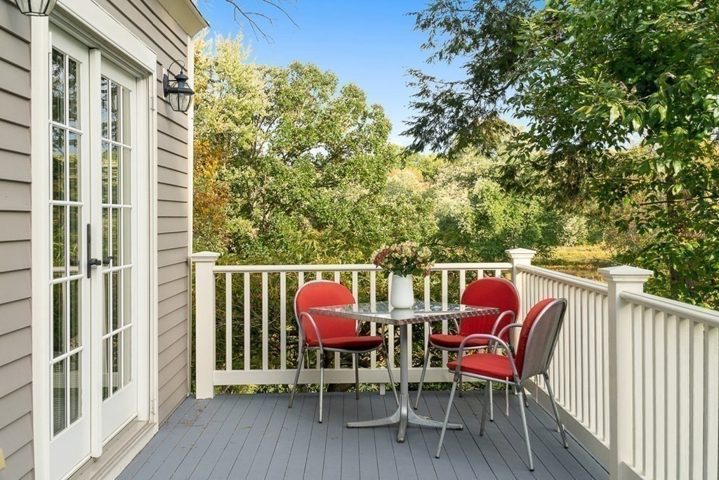 67 Coolidge Road Concord, MA 01742 - Photo 5 of 42 Gallery Image 5