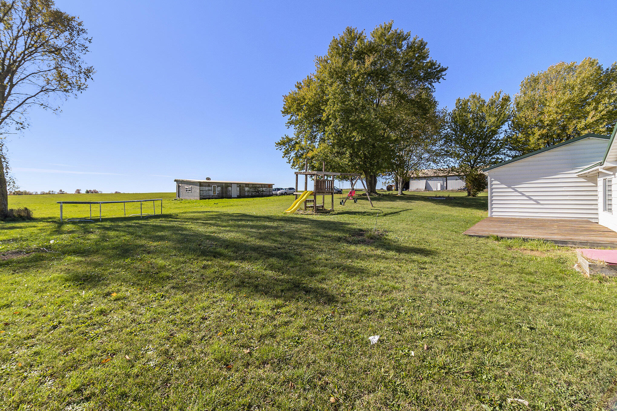 511 Beard Road Pentwater, MI 49449 - Photo 15 of 20 Spacious Yard