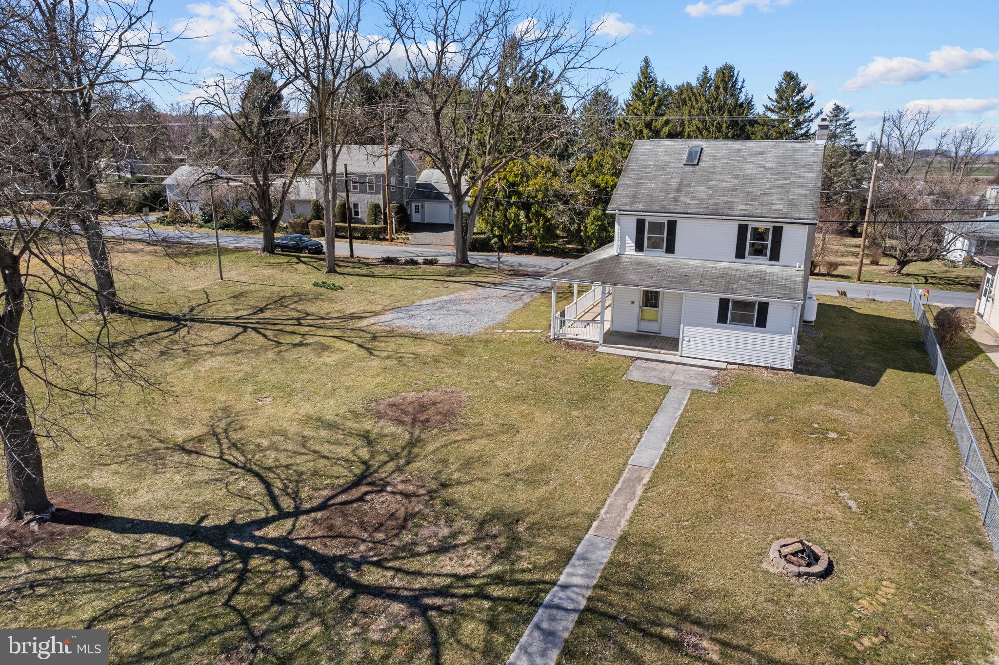 54 South Zinns Mill Road Lebanon, PA 17042 - Photo 3 of 36 Gallery Image 3
