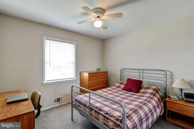 37 Kay Road Hamilton, NJ 08620 - Photo 17 of 27 Bedroom 3