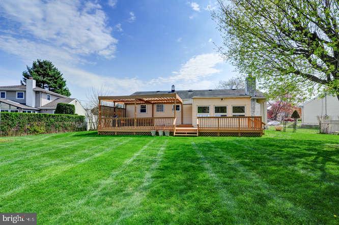 37 Kay Road Hamilton, NJ 08620 - Photo 26 of 27 Exterior Back