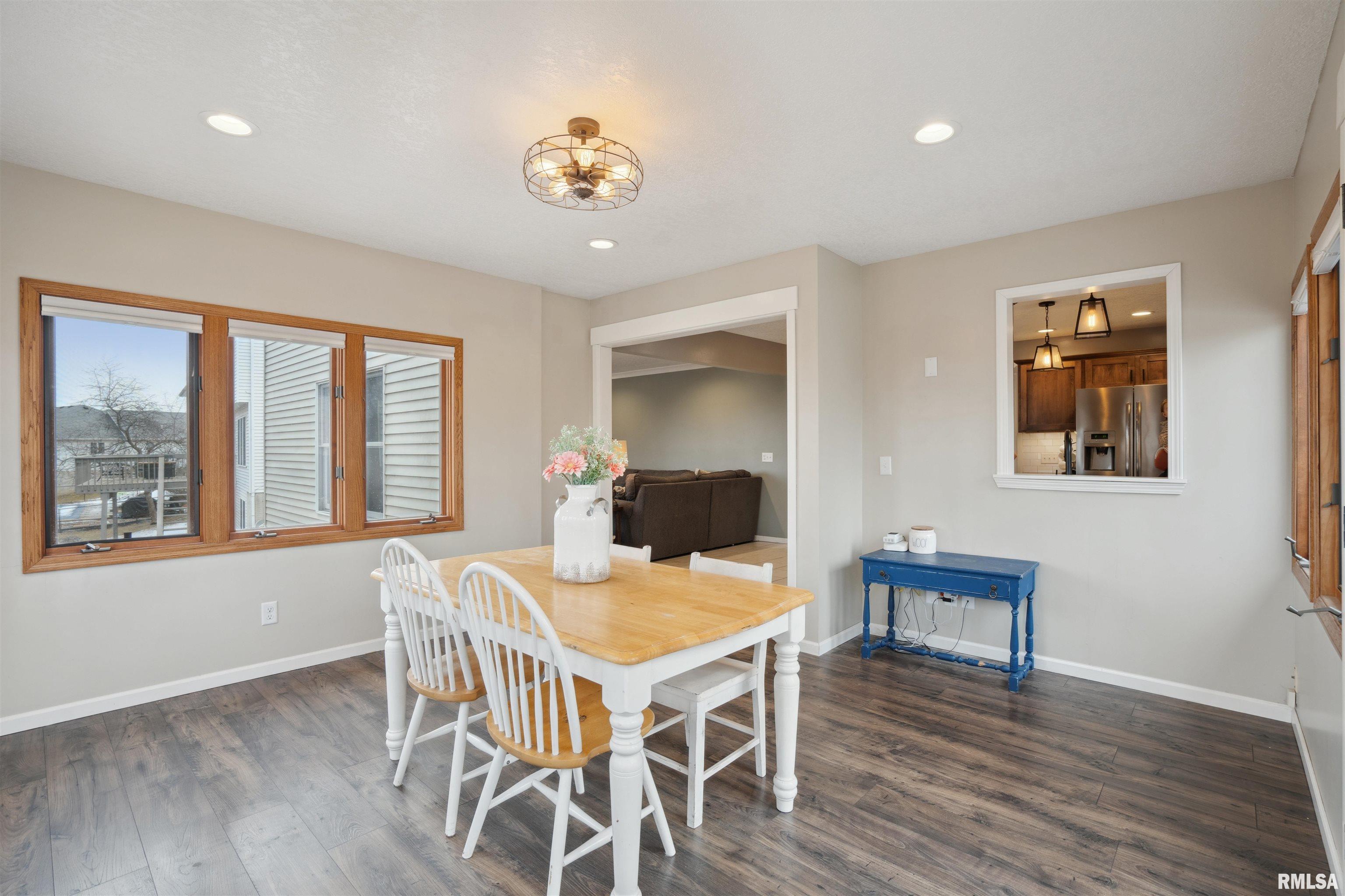 5940 Oakbrook Road Davenport, IA 52806 - Photo 15 of 51 Gallery Image 15